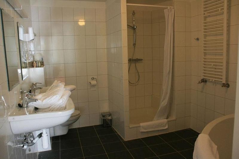 De Vier Heemskinderen IJzendijke Room photo